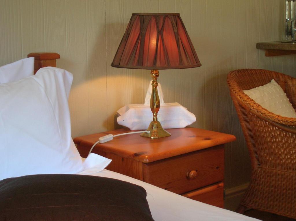 The Old Trading Post Hotel Wilderness Bagian luar foto