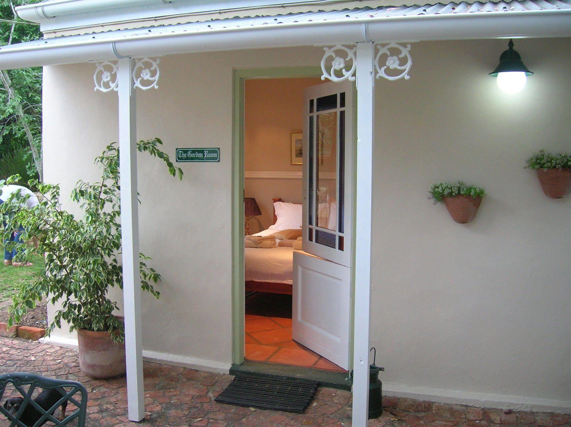 The Old Trading Post Hotel Wilderness Bagian luar foto